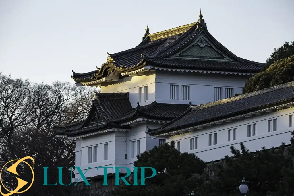 تاریخچه کاخ امپراتوری توکیو