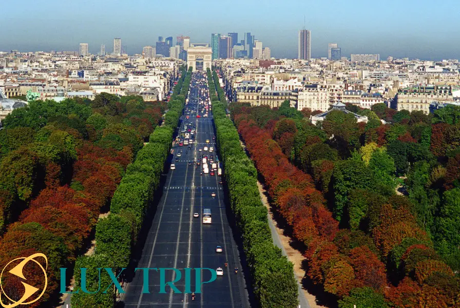 خیابان شانزلیزه پاریس فرانسه