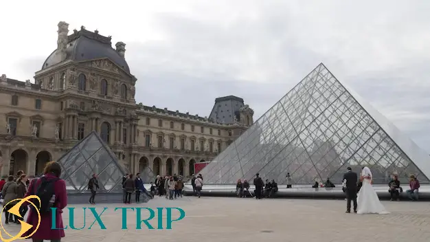 موزه لوور فرانسه