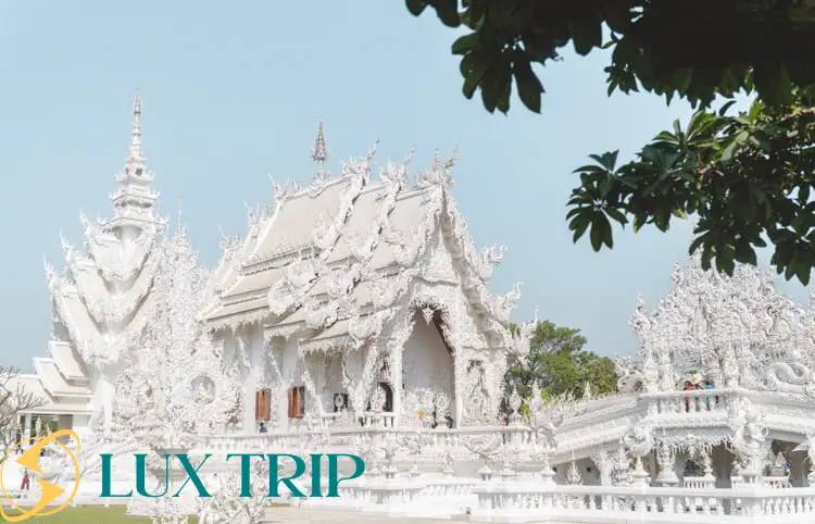 معبد سفید چیانگ رای