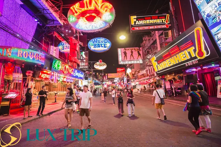 واکینگ استریت پاتایا