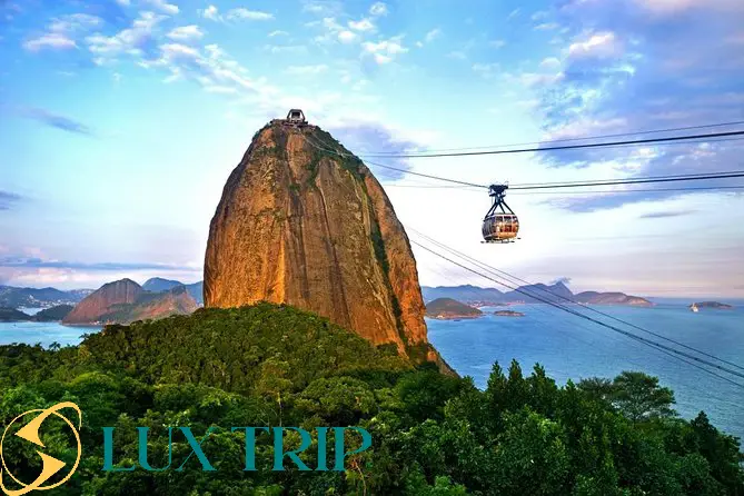 کوه شوگرلوف